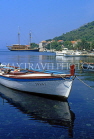 CROATIA, Elaphite Islands (Dubrovnik Coast), SIPAN, island view and boats, CRO397JPL