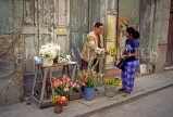CUBA, Havana, flower stall, venor and customer, CUB1031JPL