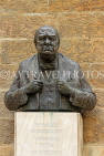 Czech Rep, PRAGUE, Mala Strana, British Embassy, Churchill bust near building, CZ1545JPL