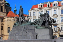 Czech Rep, PRAGUE, Old Town Square, and Jan Hus monument, CZ1085JPL