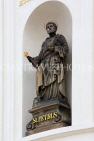 Czech Rep, PRAGUE, Prague Castle complex, Chapel of the Holy Cross, St Peter statue, CZ933JPL