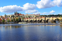 Czech Rep, PRAGUE, River Vlatava and Charles Bridge, CZ1128JPL