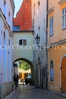 Czech Rep, PRAGUE, old town, narrow street, CZ1196JPL
