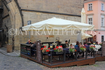Czech Rep, PRAGUE, old town, outdoor restaurant scene, CZ1489JPL