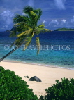 FIJI, Mamanuca Islands, Matamanoa Island, beach and coconut tree, FIJ588JPL