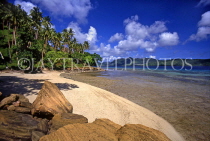 FIJI, Taveuni, Matagi (Matangi) Island, beach and coastal view, FIJ101JPL