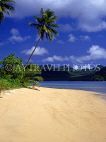 FIJI, Taveuni, Matagi (Matangi) Island, beach and holidaymaker, FIJ655JPL