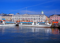 FINLAND, Helsinki, Market Square, waterfront and sightseeing boats, FIN722JPL
