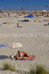 FRANCE, Languedoc-Roussillon, LA GRANDE MOTTE, beach and sunbathers, FRA538JPL