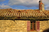 FRANCE, Languedoc-Roussillon, MINERVE, stone cottage and tile roof, FRA933JPL