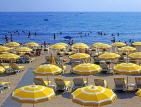 FRANCE, Provence, Cote d'Azure, SAINTE-MAXIME, beach and parasols, FRA1959JPL