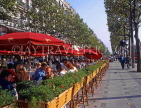 France, PARIS, Avenue des Champe Elysees, outdoor cafe scene, FR672JPL