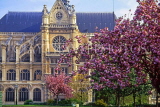 France, PARIS, Beaubourg & Les Halles, St Eustache Church, Spring blossom, FRA2193JPL