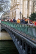 France, PARIS, Ile de la Cite, Petit Pont (bridge) by Notre Dame Cathedral, FRA1573JPL