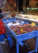 France, PARIS, Jardin des Plantes Quarter, Rue Mouffetard market, shellfish (crabs) stall, FRA1674JPL