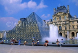 France, PARIS, Louvre Museum and Pyramid entrance, PAR015JPL
