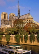 France, PARIS, Notre Dame Cathedral, River Seine with Bateaux Mouche, FRA1257JPL