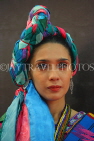 GUATEMALA, Antigua, Guatemalan woman in traditional dress, GUA328JPL
