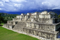 GUATEMALA, Tikal, Mayan sites, Zaculeu Plaza 1, GUA299JPL