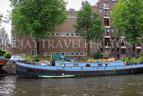 HOLLAND, Amsterdam, canlaside and houseboat, HOL842JPL