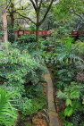 HONG KONG, Hong Kong Island, Hong Kong Park, aviary, paths and tropical foliage, HK1312JPL