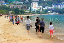HONG KONG, Hong Kong Island, Repulse Bay, beach, people enjoying paddling, HK2196JPL