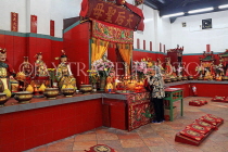 HONG KONG, Hong Kong Island, Stanley, Tin Hau Temple, altar, and statues of deities, HK2220JPL