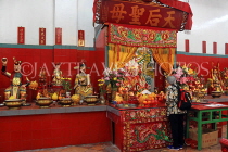 HONG KONG, Hong Kong Island, Stanley, Tin Hau Temple, altar, and statues of deities, HK2221JPL
