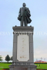 HONG KONG, Hong Kong Island, Sun Yat Sen Memorial Park, Sun Yat Sen statue, HK2375JPL