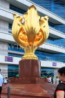 HONG KONG, Hong Kong Island, Wan Chai, Golden Bauhinia Sq, Bauhinia statue, HK2091JPL