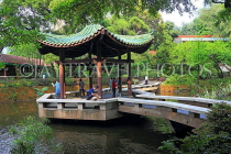 HONG KONG, Kowloon, Kowloon Park, Chinese Garden and pavilion, HK1662JPL