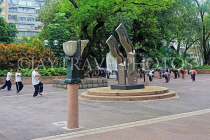 HONG KONG, Kowloon, Kowloon Park, Sculpture Walk, people practicing Tai Chi, HK1674JPL