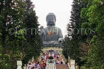 HONG KONG, Lantau Island, Po Lin Monastery, Tian Tan (Big Buddha) and visitors, HK828JPL