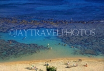 Hawaiian Islands, OAHU, Hanauma Bay, beach and shallow water coral, HAW132JPL