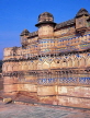INDIA, Madhya Pradesh, GWALIOR, Gwalior Fort walls, IND1132JPL