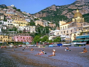 ITALY, Campania, Amalfi Coast, POSITANO, beach and cliffside village, ITL932JPL