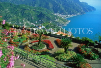 ITALY, Campania, Amalfi Coast, RAVELLO, Villa Rufolo Gardens and coast, ITL1143JPL