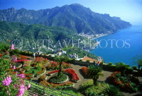 ITALY, Campania, Amalfi Coast, RAVELLO, Villa Rufolo Gardens and coast, ITL1144JPL