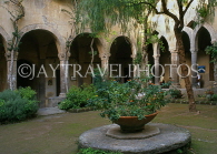 ITALY, Campania, Amalfi Coast, SORRENTO, San Francisco Monastery, cloisters, ITL895JPL