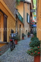 ITALY, Lombardy, Lake Como, BELLAGIO, narrow street, ITL2187JPL