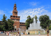 ITALY, Lombardy, MILAN, Piazza Castello, Sforza Castle, main entrance and fountain, ITL2079JPL