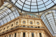 ITALY, Lombardy, MILAN, Piazza Del Duomo, Galleria Vittorio Emanuele II, architecture, TL2037JPL