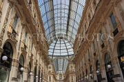 ITALY, Lombardy, MILAN, Piazza Del Duomo, Galleria Vittorio Emanuele II, interior, TL2033JPL