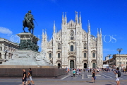 ITALY, Lombardy, MILAN, Piazza Del Duomo, The Duomo & Victor Emmanuel II statue, ITL1961JPL