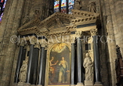 ITALY, Lombardy, MILAN, The Duomo (Cathedral), interior, ITL1990JPL
