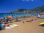 ITALY, Tuscany, GILGIO ISLAND, Campese, beach with holidaymakers, ITL1654JPL