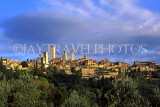 ITALY, Tuscany, SAN GIMIGNANO, panoramic view, ITL158JPL