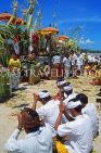 Indonesia, BALI, Kuta Beach, Melasti Festival, worshippers in prayer, BAL697JPL