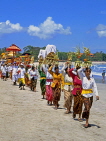 Indonesia, BALI, Kuta Beach, Melasti Festival procession, people carrying offerings, BAL604JPL