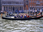 Italy, VENICE, Grand Canal, Gondola 'serenade', Gondolas with tourists, sightseeing, ITL1716JPL